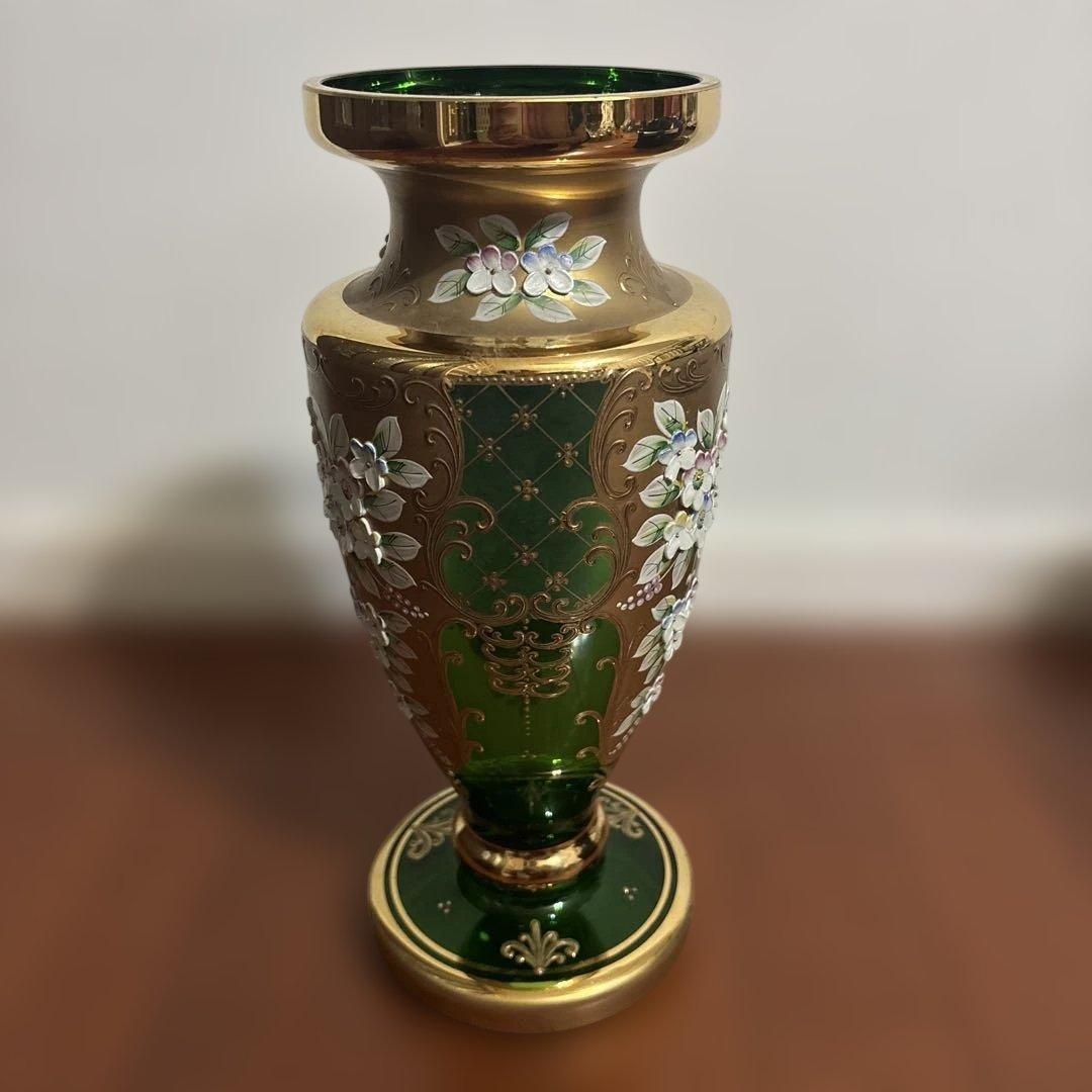 ボヘミアガラス　工芸品　ガラス製　花瓶　花柄模様　グリーン　356.