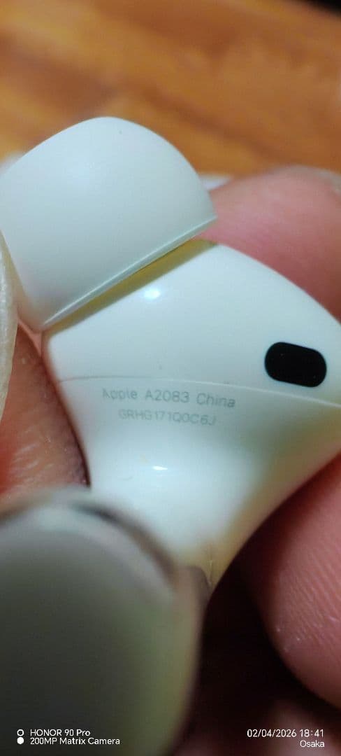 Apple AirPods1 Pro 本体 充電ケース付き正常に動作します