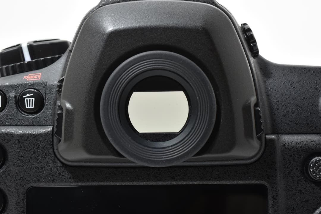 ■ほぼ新品■ ニコン D5 デジタル一眼 #D094