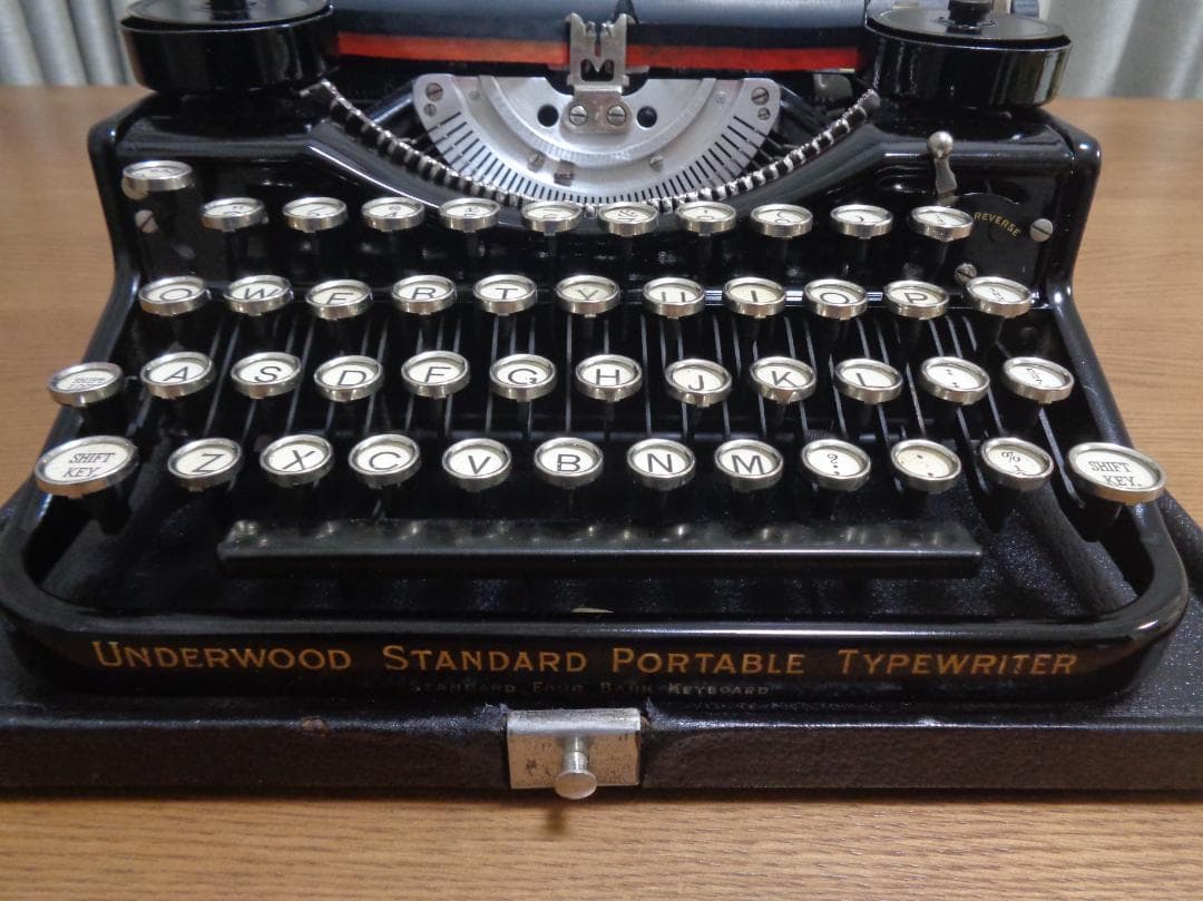実働品　UNDERWOOD FOUR BANK アンダーウッドタイプライター