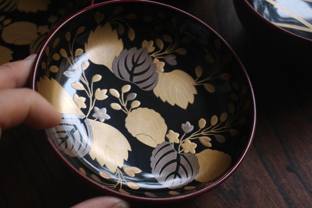 デッドストック！極上紅溜に優美な桐花蒔絵の映えるお椀2点（検輪島塗京塗煮物椀
