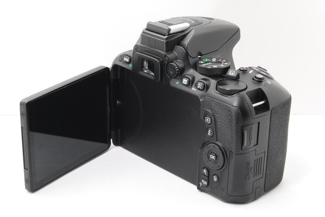 Nikon D5500 一眼レフカメラ スマホ転送 フルHDムービー ニコン