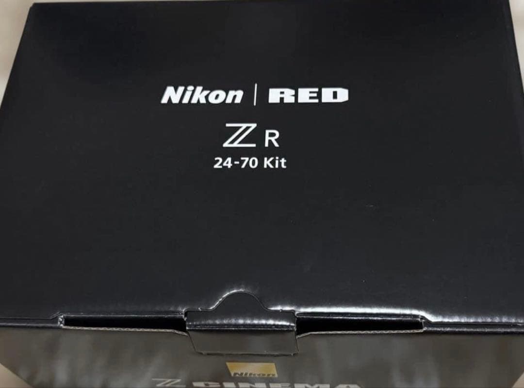 NICON ZR + 24-70 f/4 S セット3／1購入