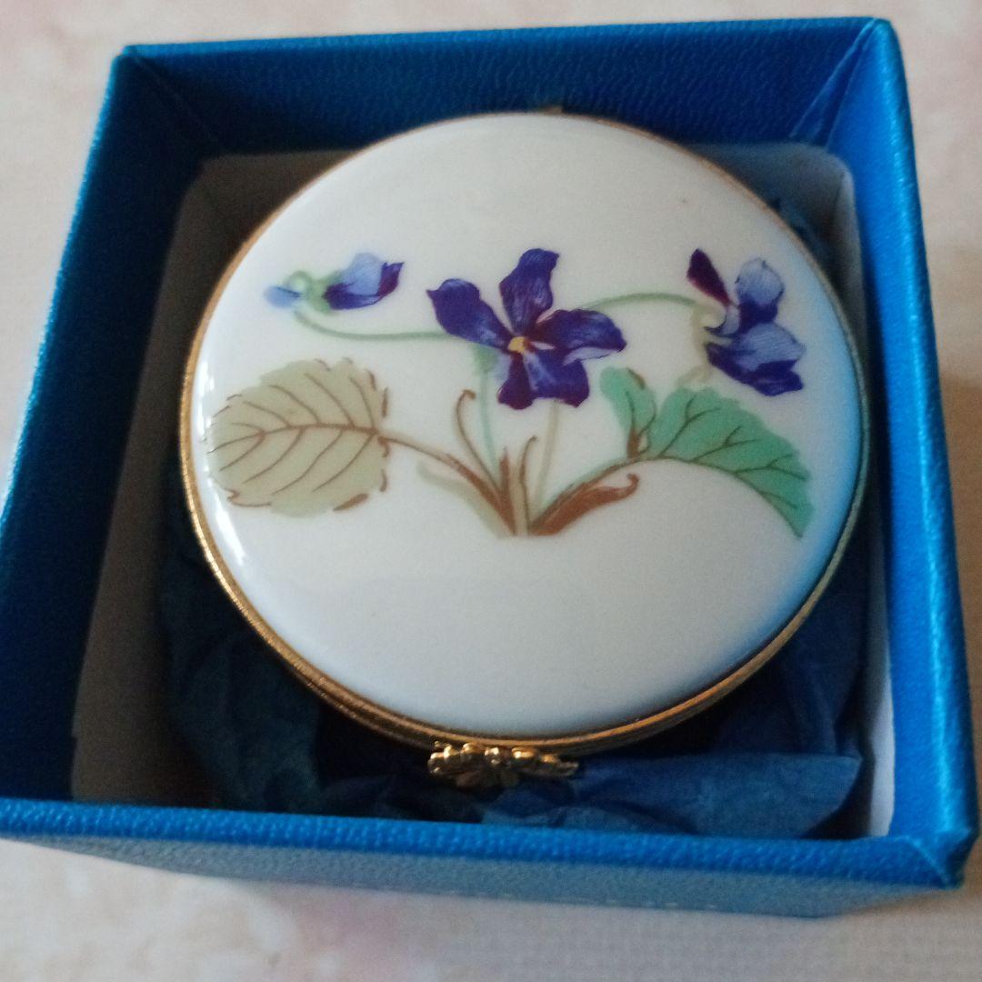 ※※LIMOGES HAVILAND ピルケース　アンペラトリスユ ジェニー※※