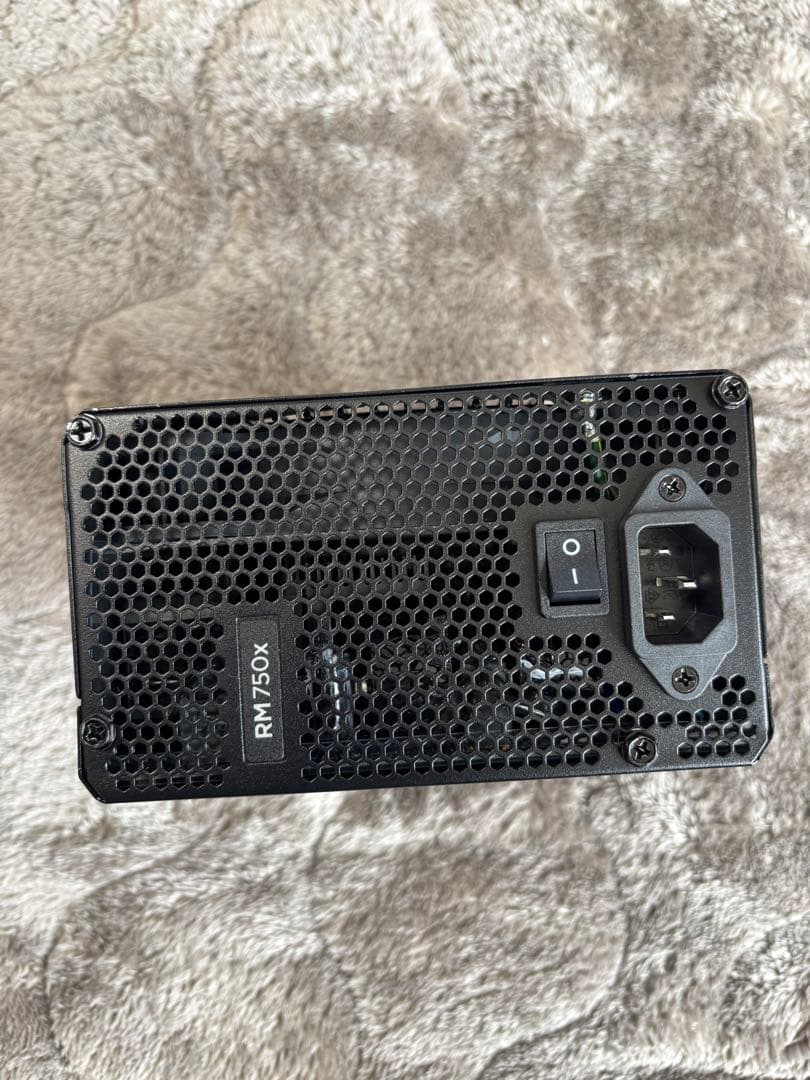 Corsair RM750x 電源ユニット