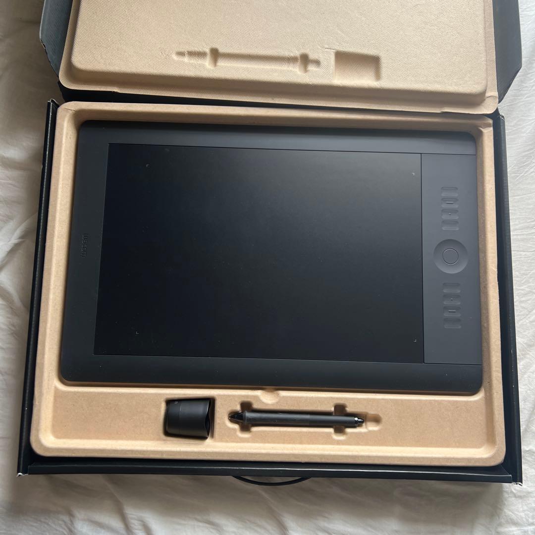 intuos 5 touch Large Wacom ペンタブ