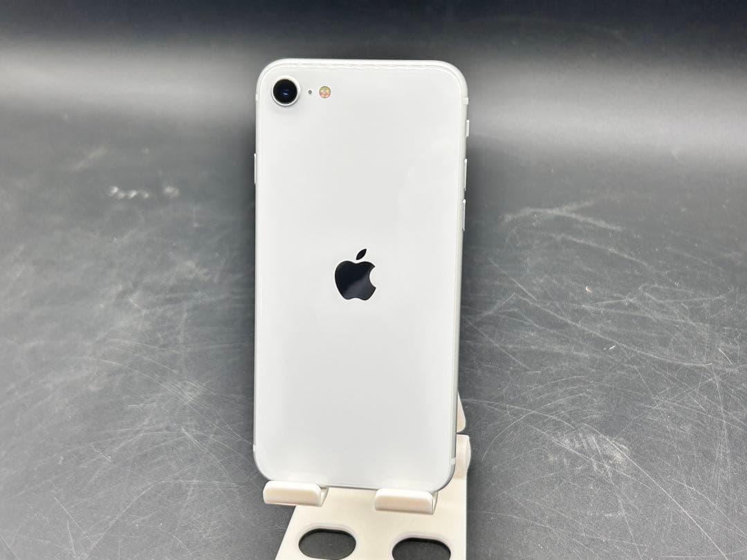 iPhone SE 第3世代 64GBSIMフリーMHGQ3J/A A2782