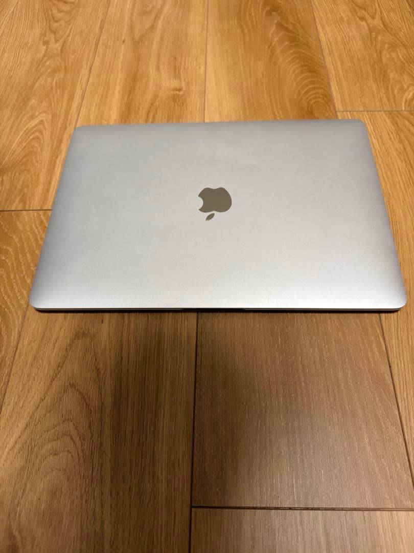 MacBook Air M1 シルバー 256GB メモリ8GB(充電機器なし)