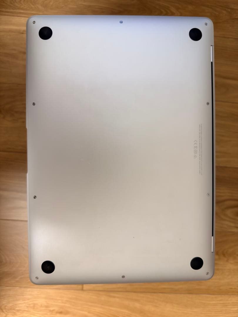 MacBook Air M1 シルバー 256GB メモリ8GB(充電機器なし)