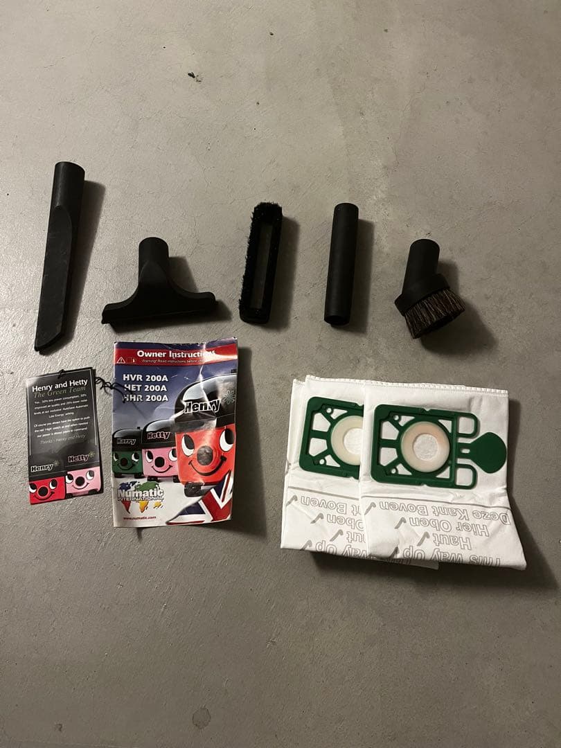 Henry ヘンリー　掃除機　ヘンリーハウス付き　付属品完備