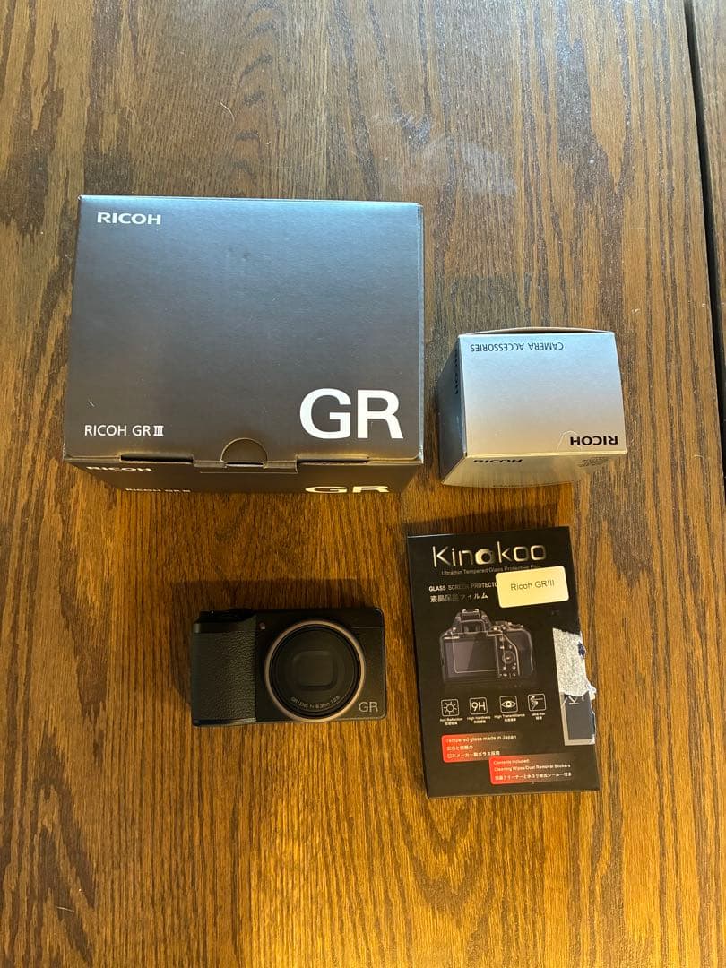 RICOH GR III ほぼ新品 おまけ付き