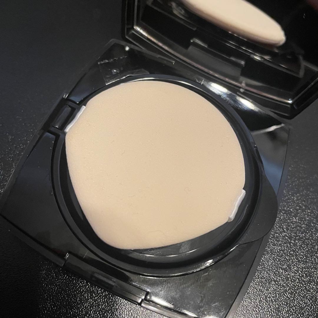 CHANEL B10シャネルクッションファンデーション