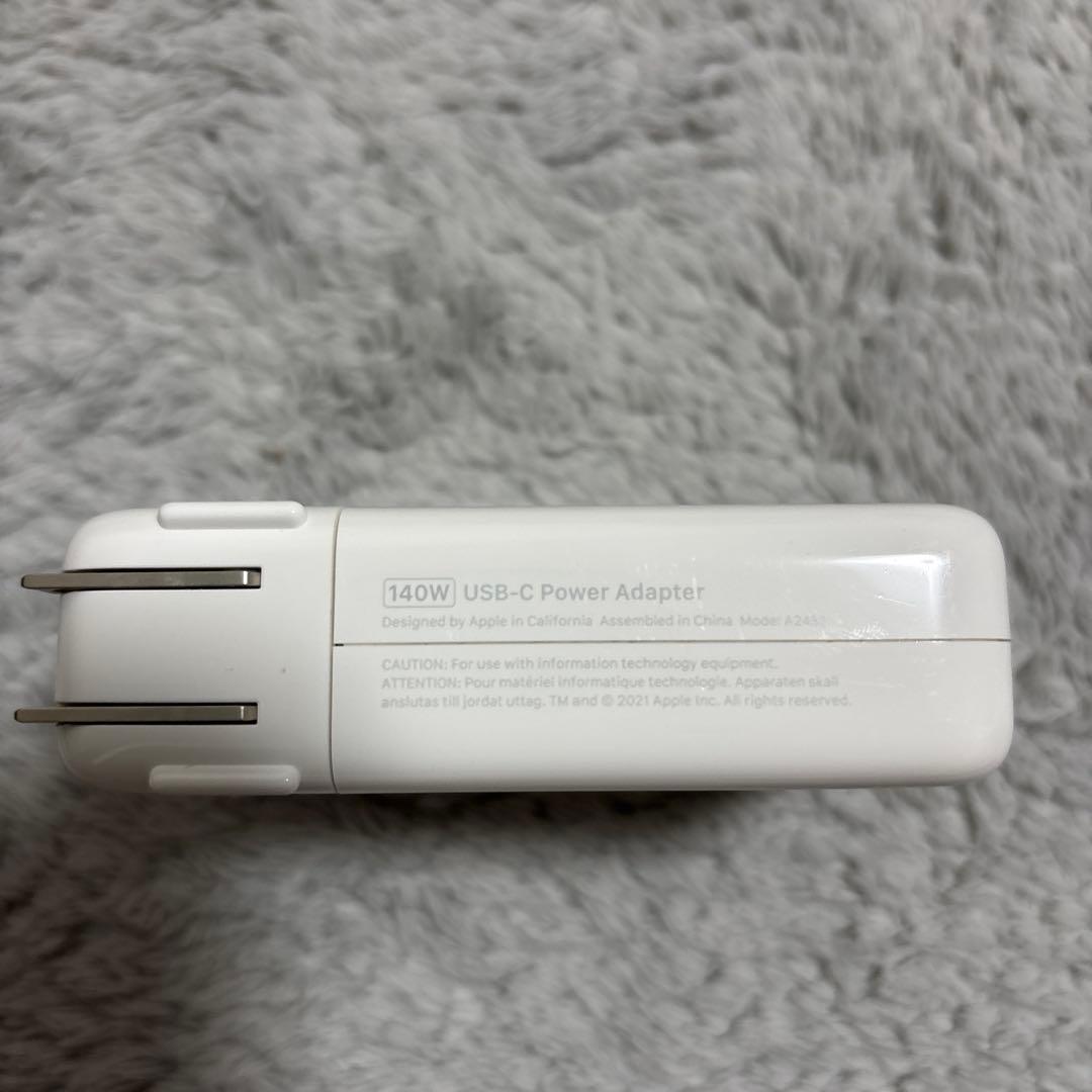 Apple 140W USB-C電源アダプタ A2452