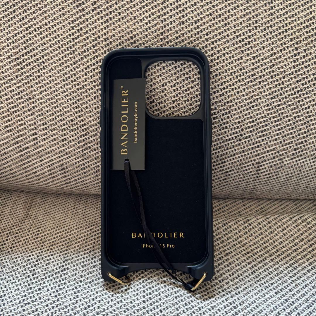 【最終値下げ】BANDOLIER バンドリヤー iPhone 15pro ケース