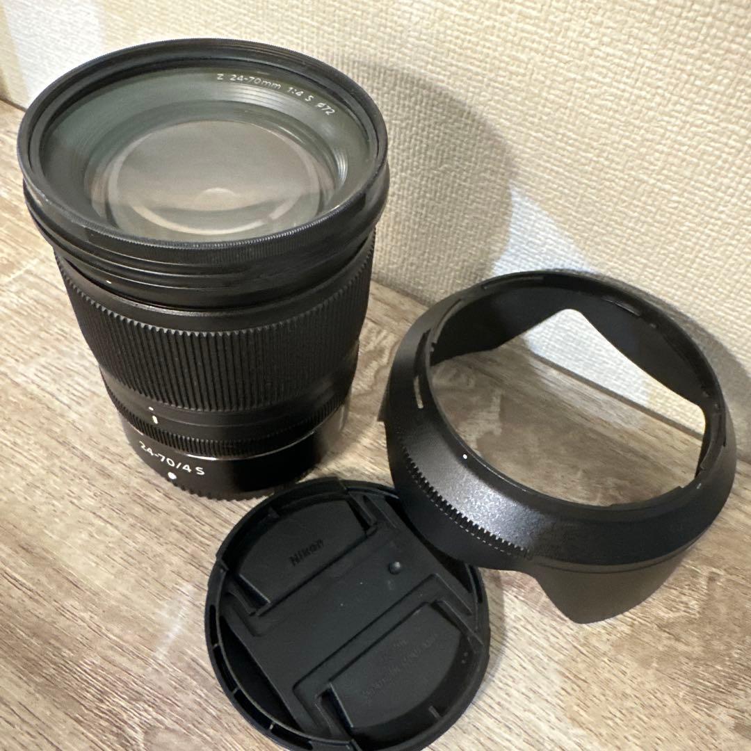Nikon Z6 ボディ　24-70mm レンズキット