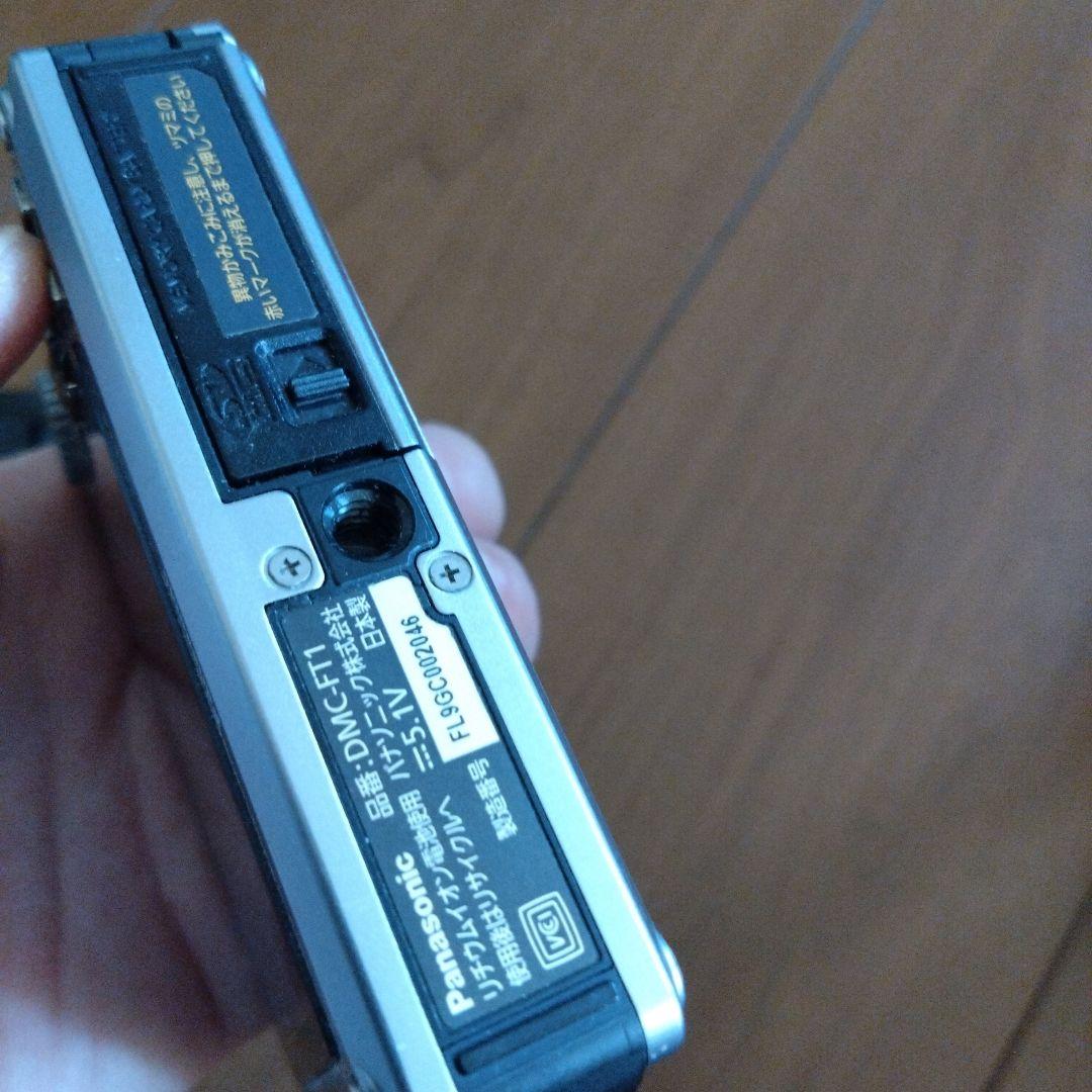 Panasonic パナソニック デジカメ LUMIX DMC-FT1　シルバー