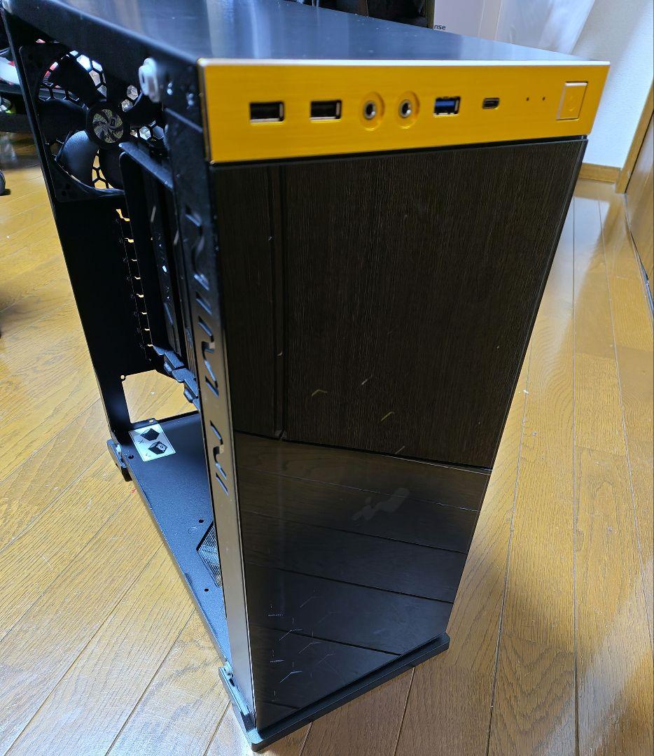In Win 805 ゴールド サイドガラス PCケース