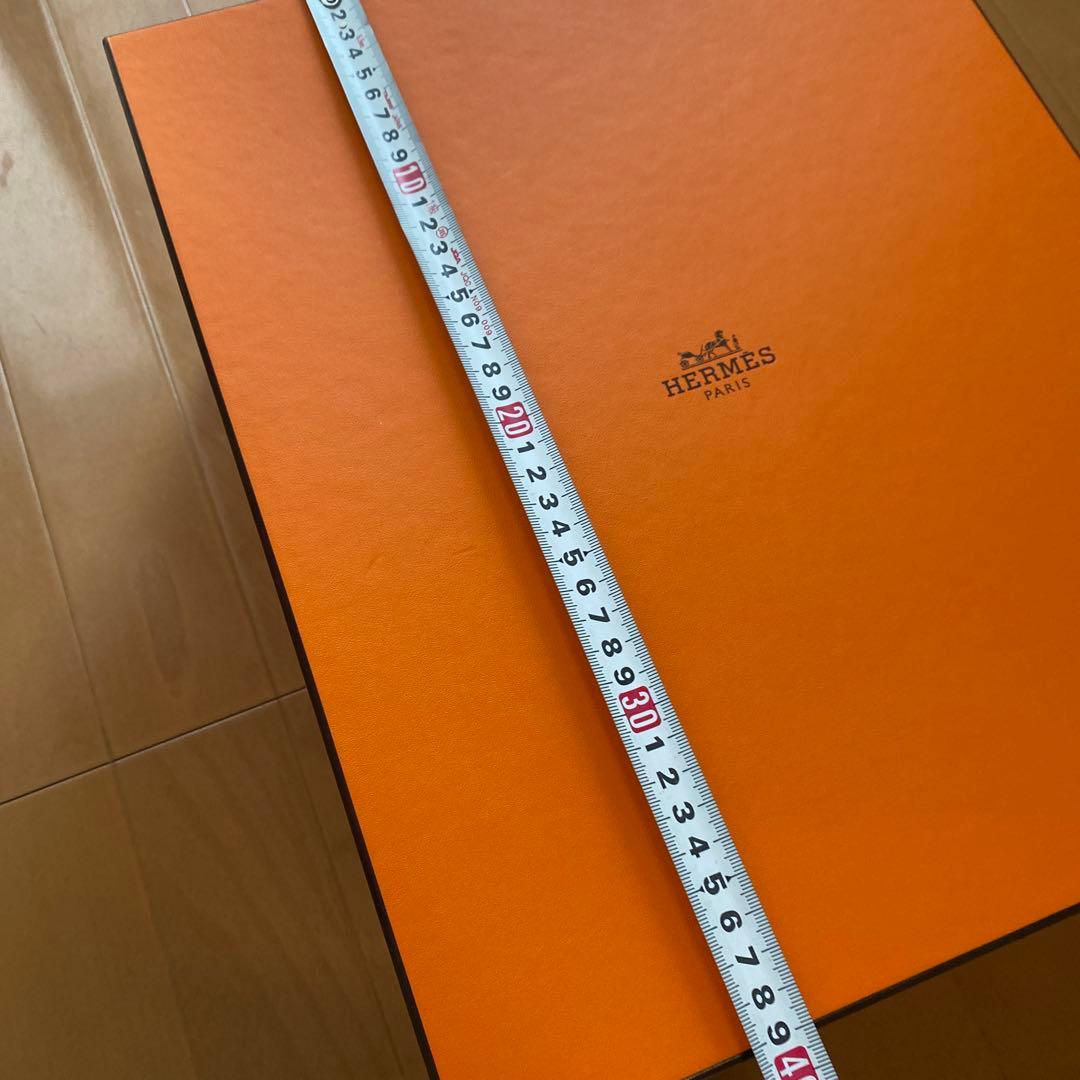 HERMES オレンジ 色　空箱