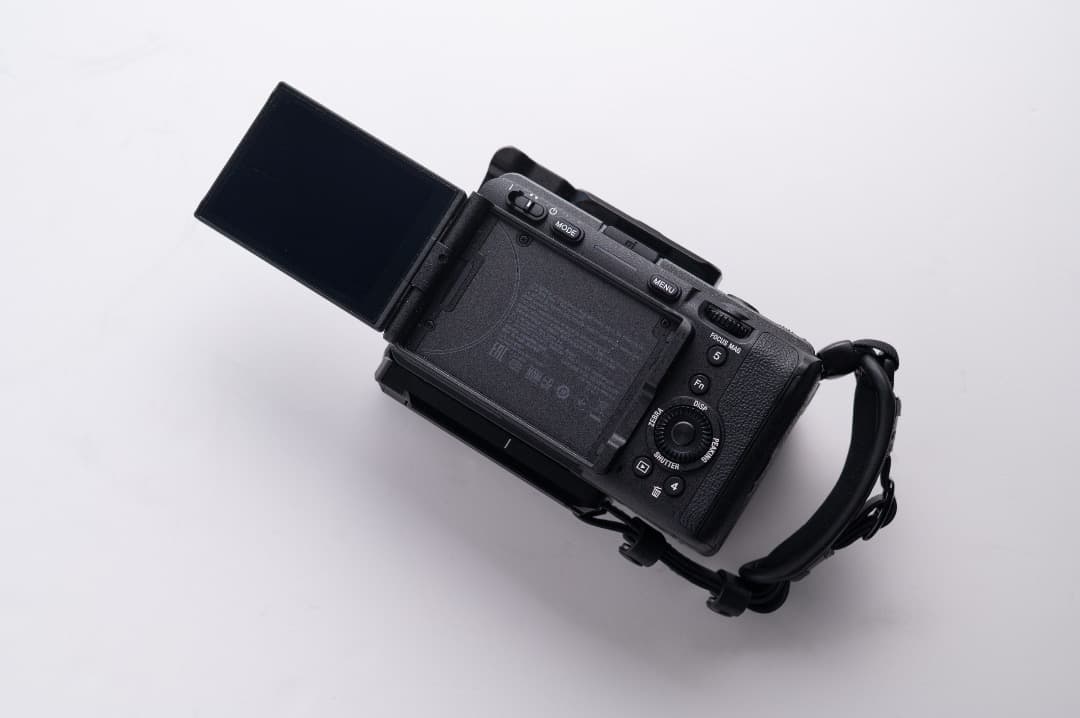 使用頻度少　Sony FX30 ミラーレスカメラ・ケージ・ストラップセット