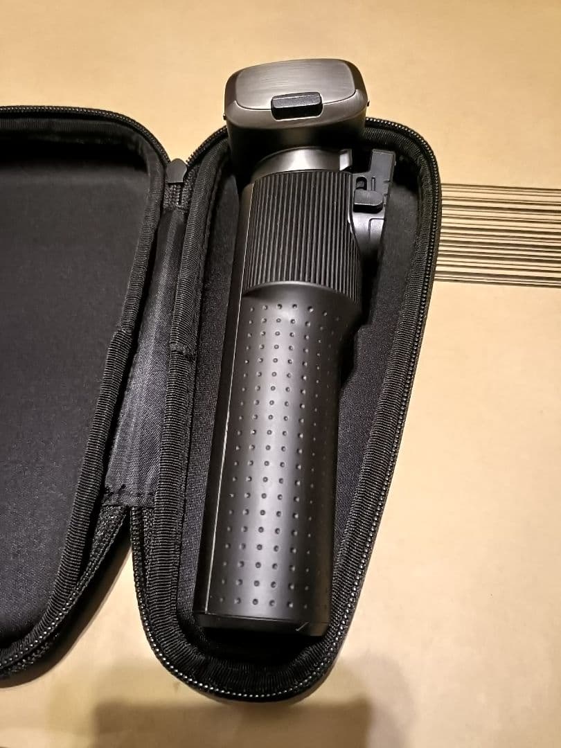 IZUMI IZF-E863R-S everedge 電動シェーバー 保証残有