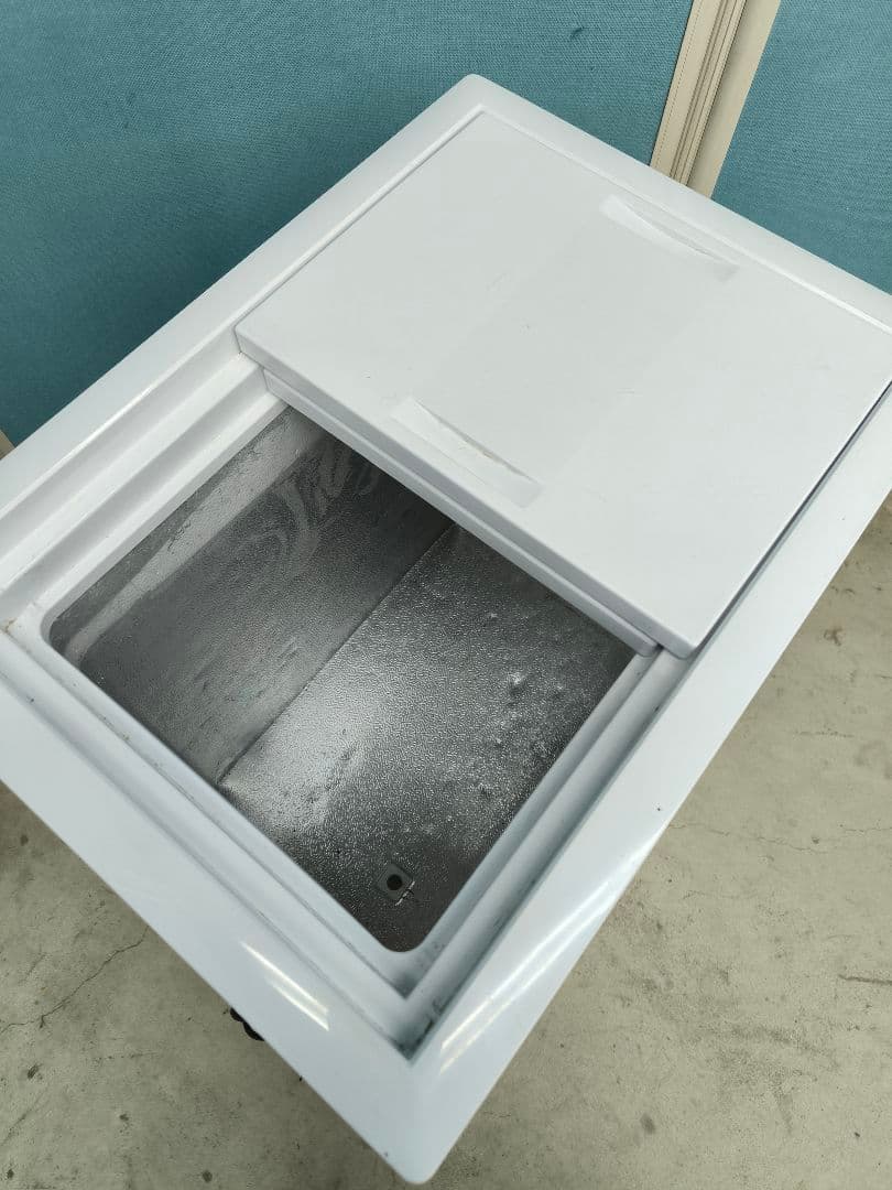 三ツ星貿易冷凍ストッカー スライド扉タイプ 58L 単相100V　KF-58SL
