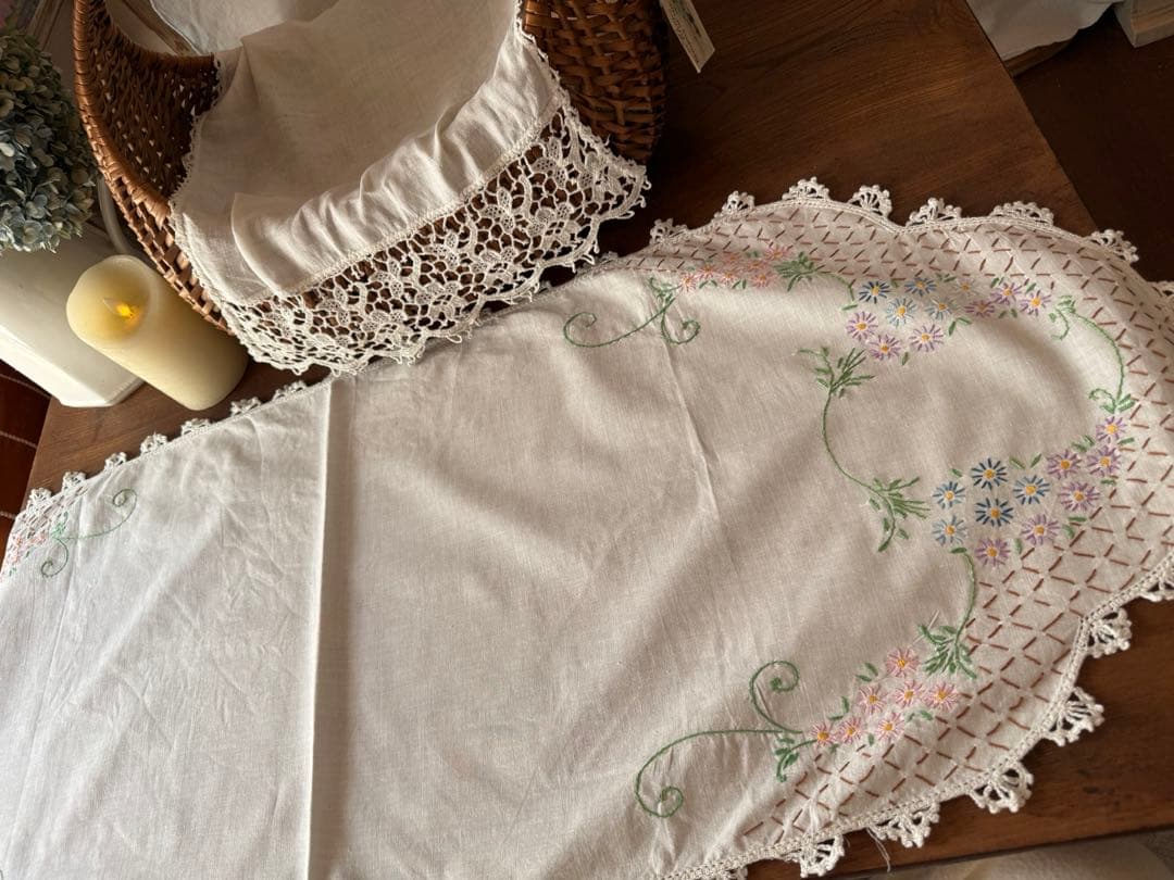 フランスアンティークஐ⋆*大人可愛い❤︎花柄刺繍とレースのクロス