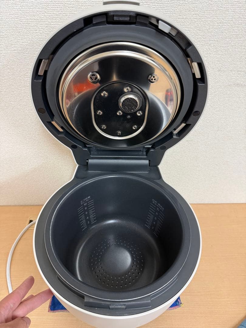 Panasonic Bistro可変圧力IH SR-V18BA2023年製10合