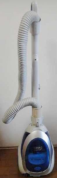 三菱 2004年 強力 サイクロン式掃除機 TC-DD8J 青白色