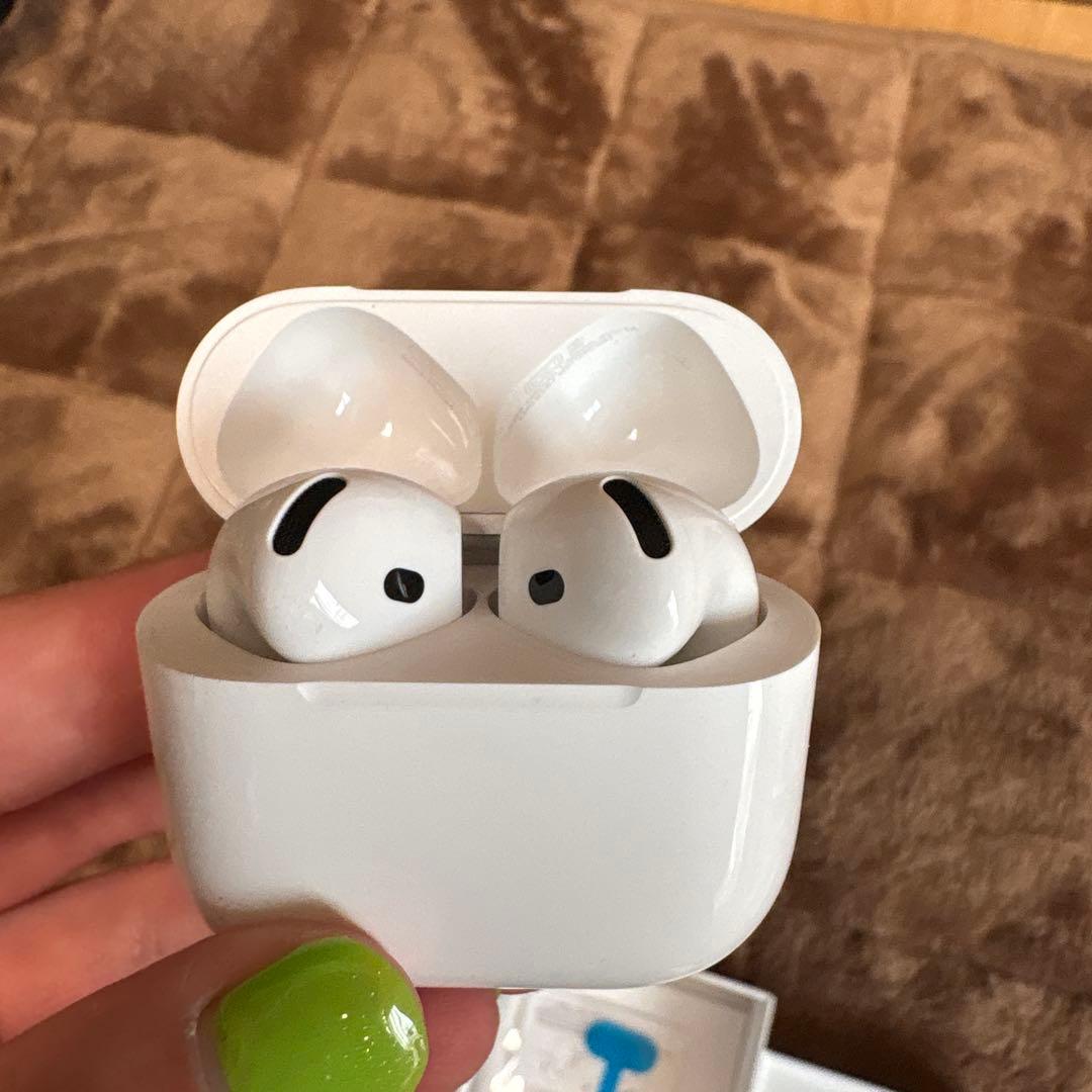 AirPods 4 アクティブノイズキャンセリング付