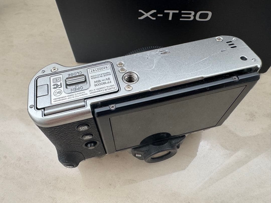 FUJIFILM X-T30 本体　予備バッテリー付