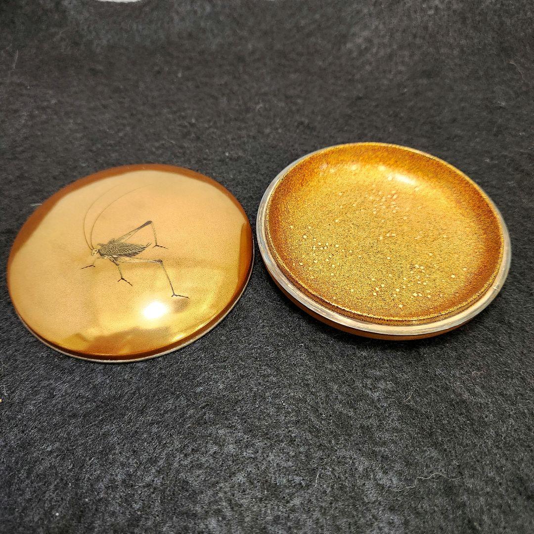 Y3429 清瀬一光 虫蒔絵 金梨地 香合 堀内宗完（兼中斎）花押 共箱