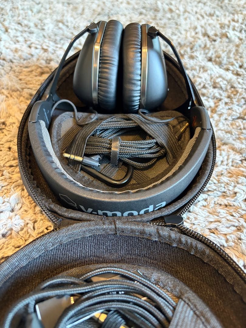 ⚫︎未使用⚫︎V-MODA Crossfade LP2 ブラック ヘッドホン　DJ