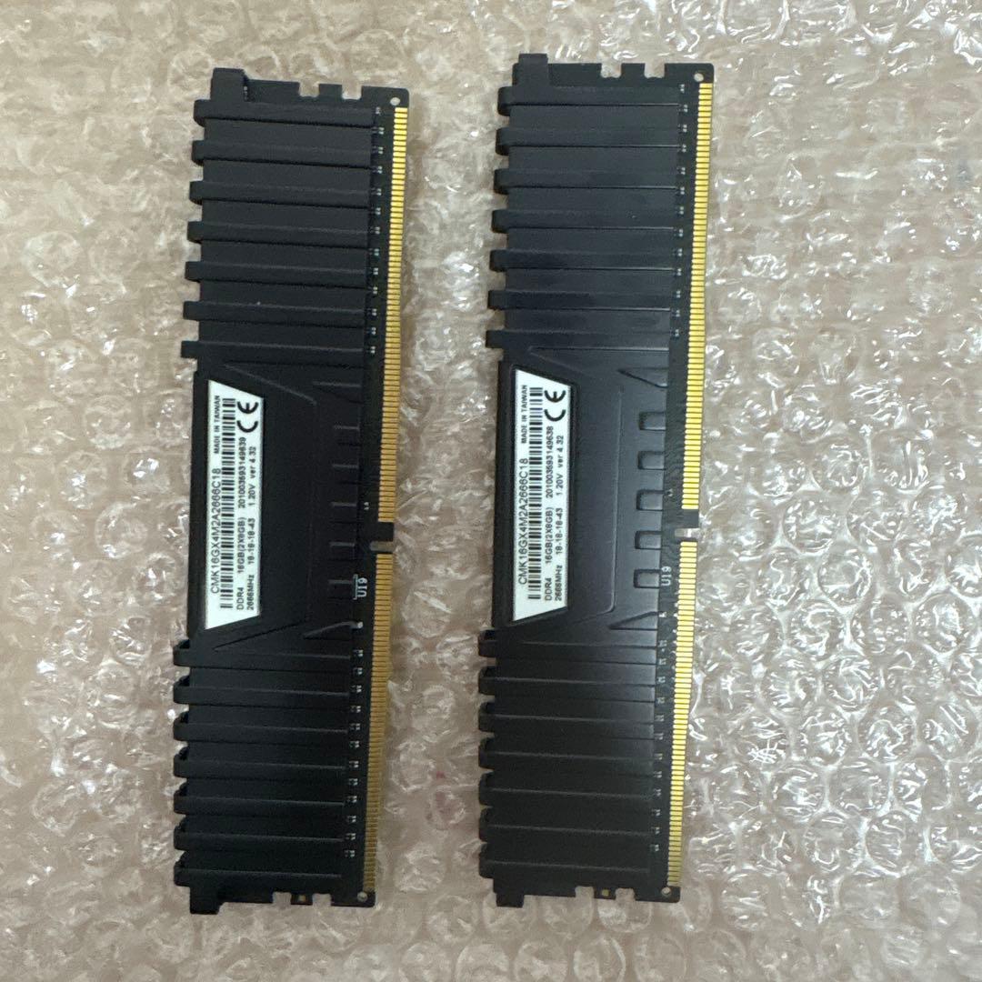 DDR4 メモリ 16GB 8×2 ほぼ未使用