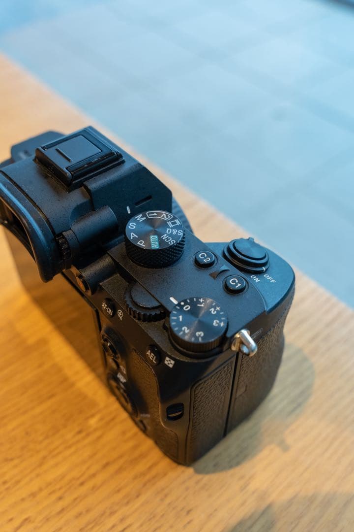 Sony α7 III ミラーレス一眼 ボディ【充電器、ストラップ付き】