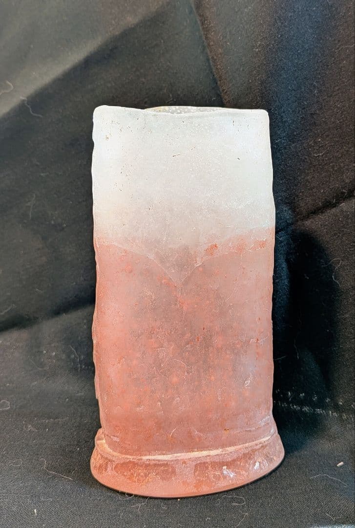古代メソポタミアのガラス技法パートドベールは繊細で豊かで魅力的な作品を表出します