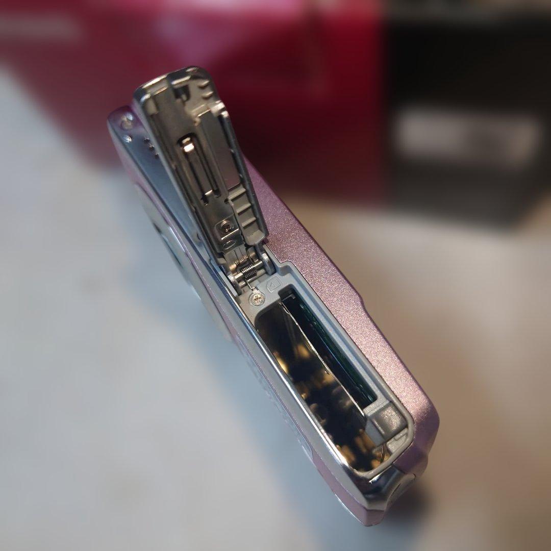 CASIO EXILIM EX-Z550・14.1メガピクセル デジタルカメラ