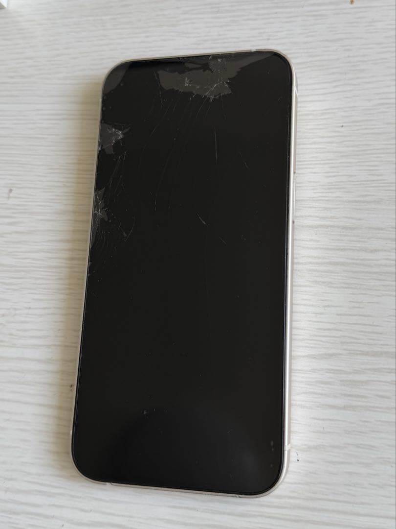 iPhone14 スターライト128GB