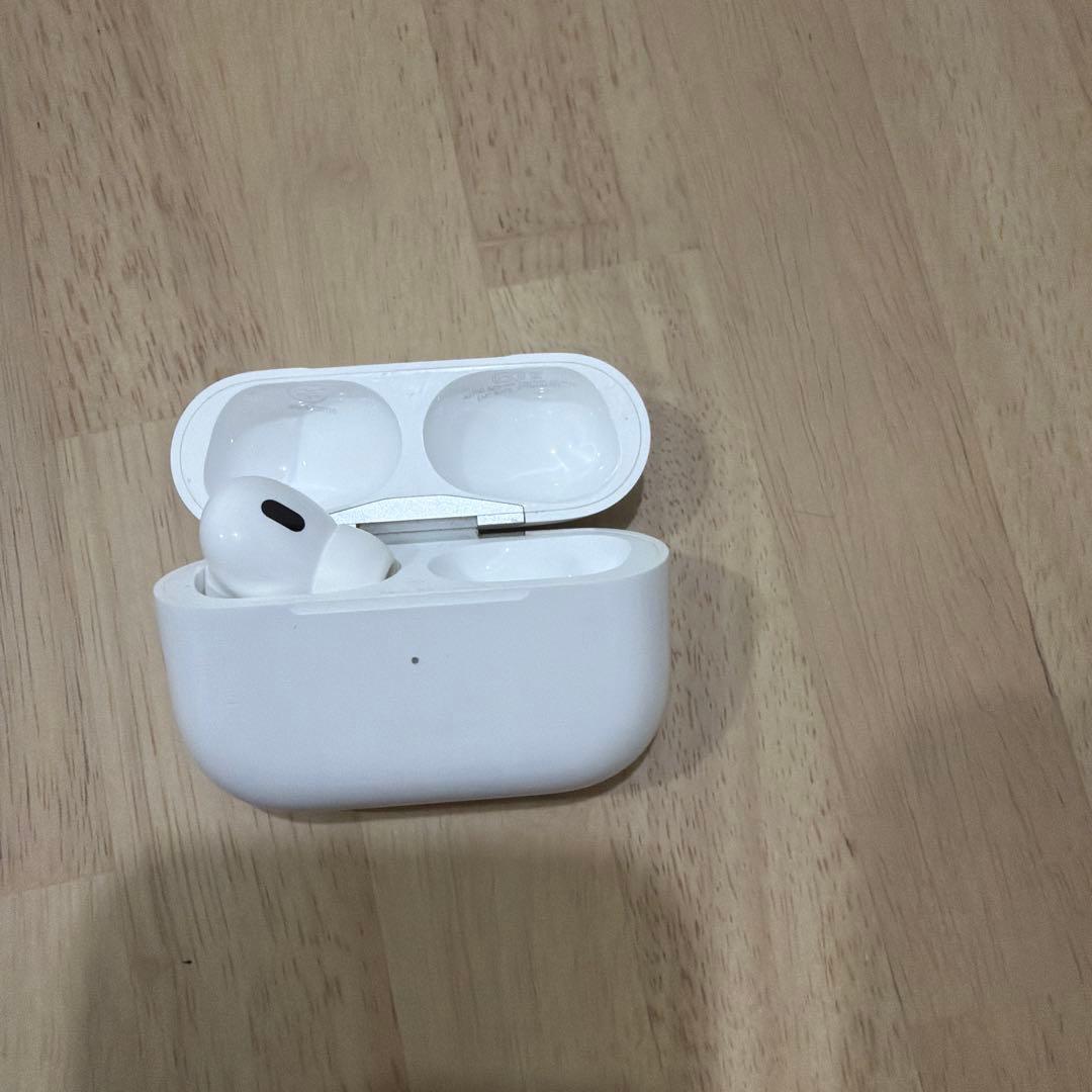 AirPods Pro2 左耳のみ 充電ケース付き ホワイト