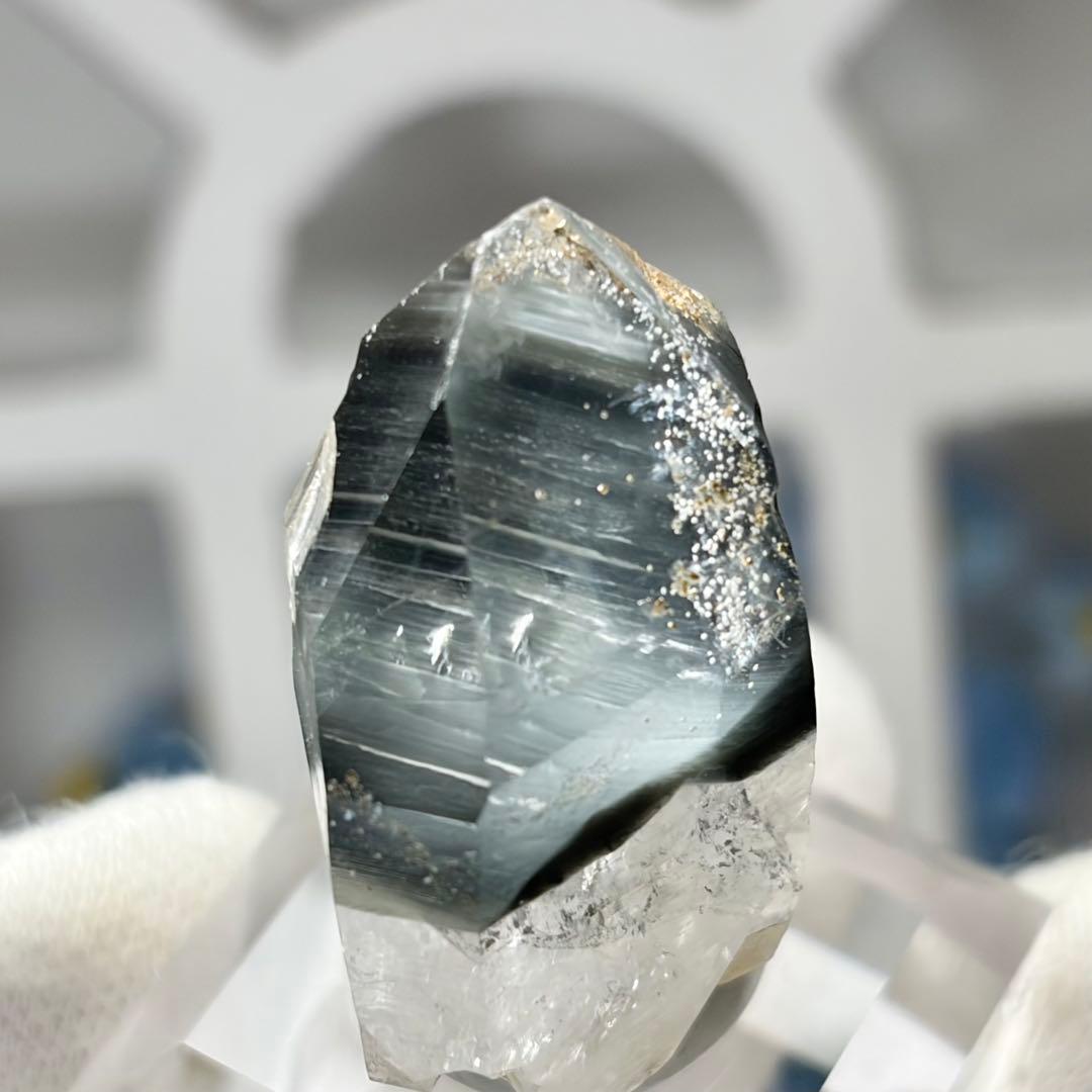 ショールインクォーツ　水晶　電気石　鉱物標本　原石　天然石　ストーン　トルマリン