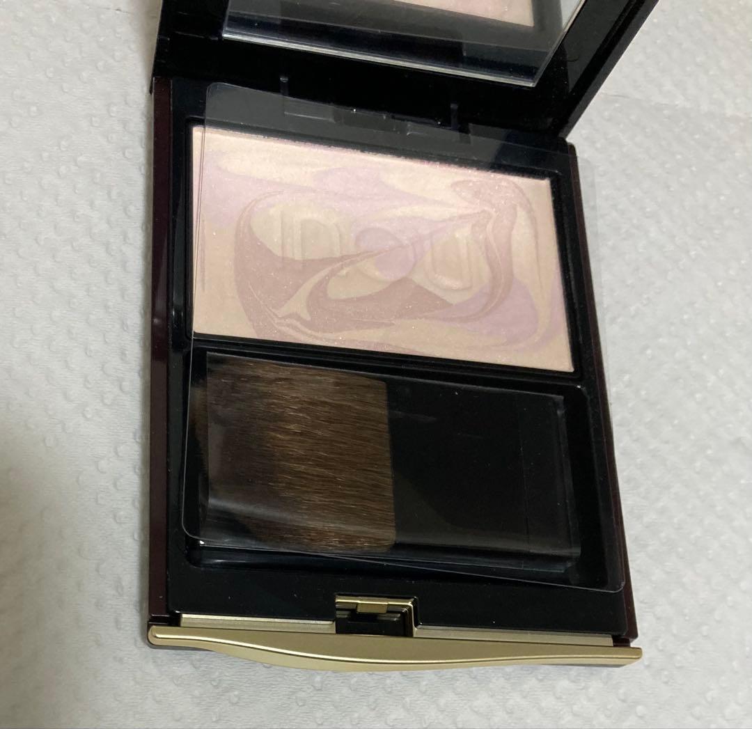インウイ　プレストパウダー　INOUI フェイスパウダー