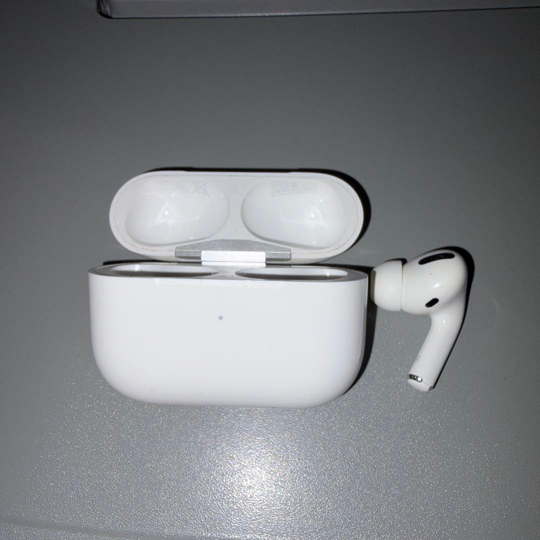 AirPods 本体 片耳セット　（スターバックスケース付き）