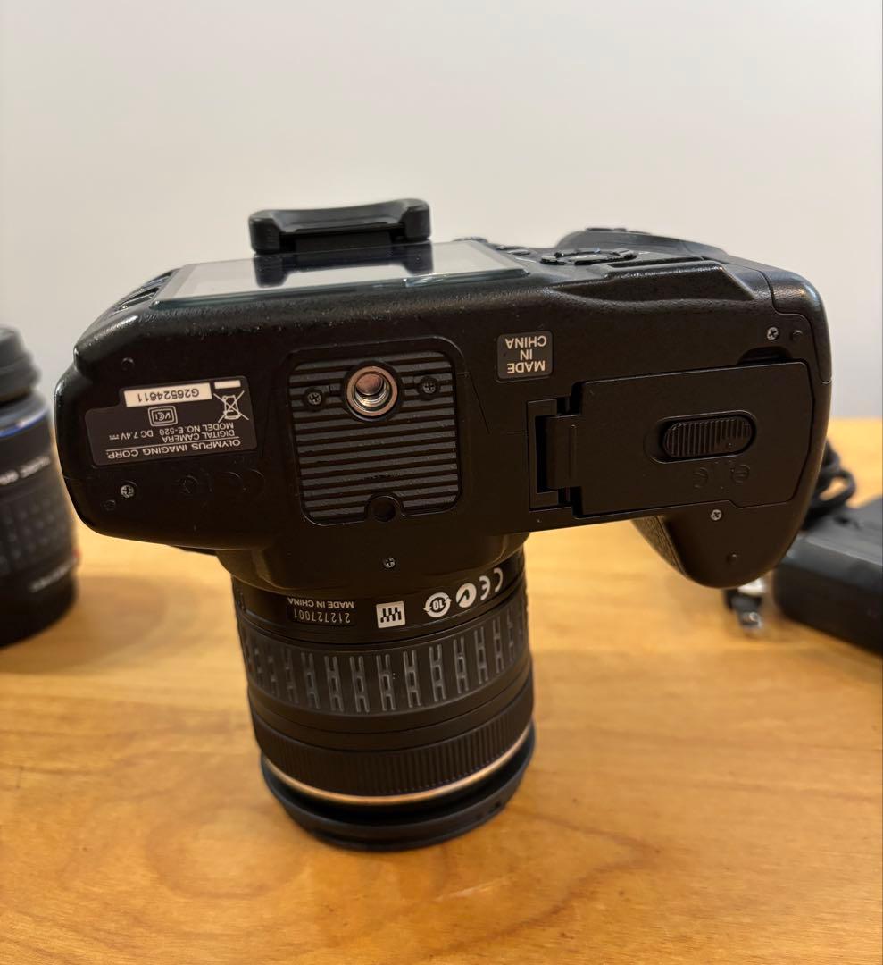 OLYMPUS E-520 デジタル一眼レフカメラWズームレンズ