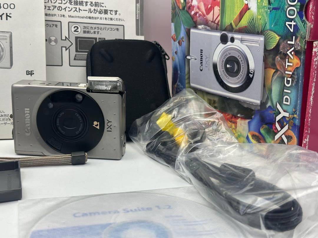Canon IXY DIGITAL 4.0本体と付属品Canon zoom 24