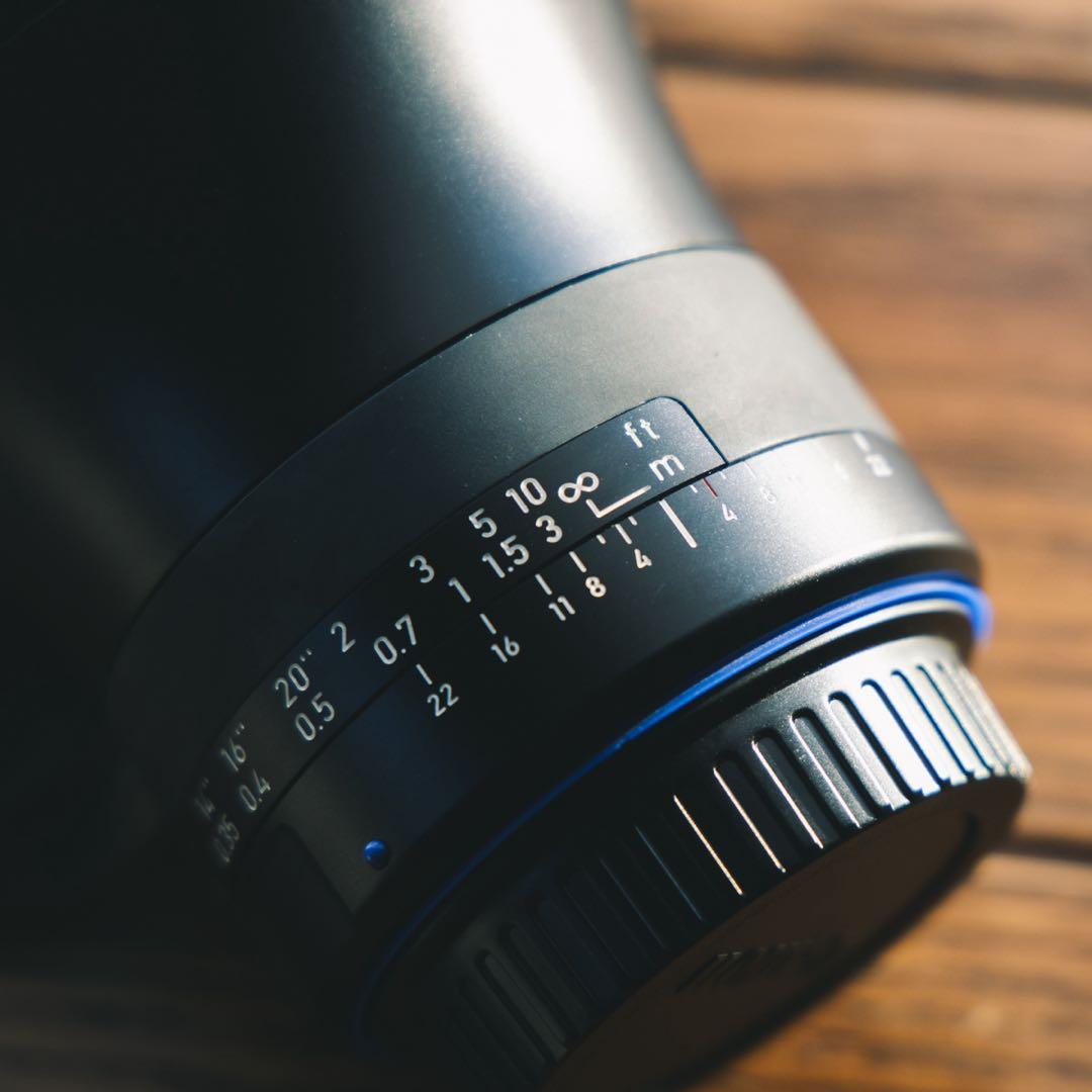 Zeiss Milvus F2.8 18mm単焦点レンズCanon EFマウント