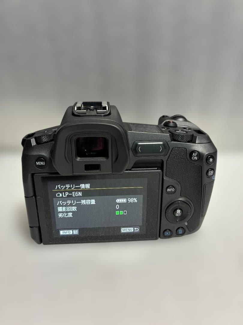 Canon EOS R ボディ （ショット数2,000枚以下 ≪美品≫）