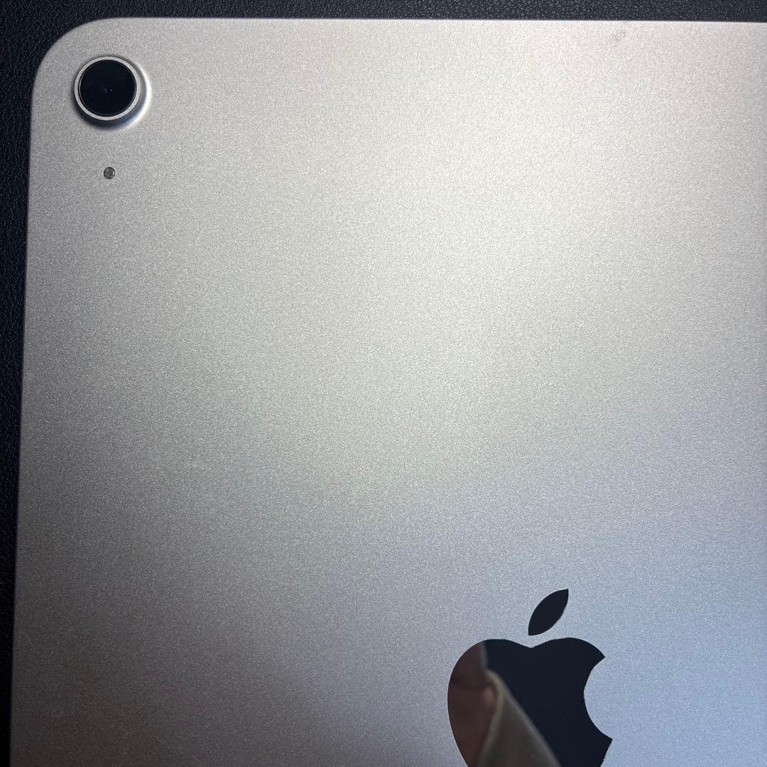 極美品 iPad 10世代 64GB シルバー