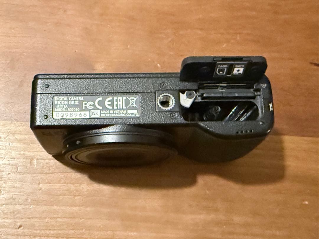 RICOH GR III（ショット5035回美品）純正付属品多数