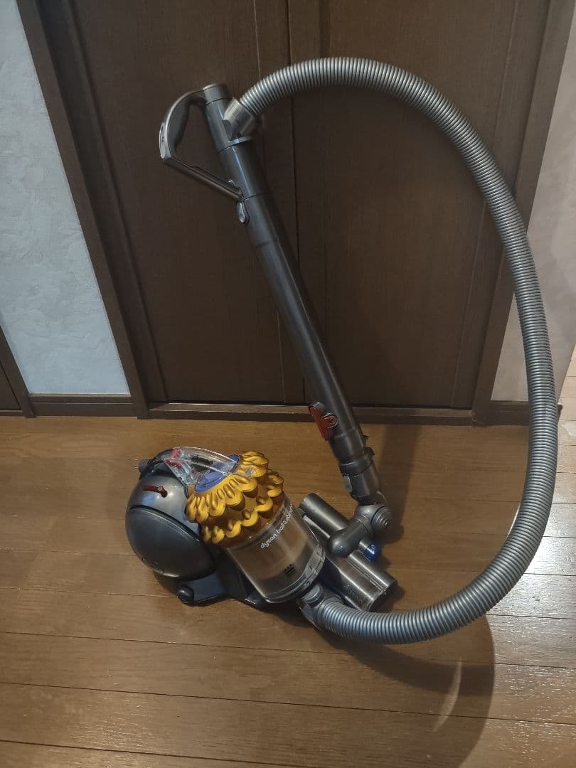 こ*と様 Dysonダイソン キャニスター掃除機 本体