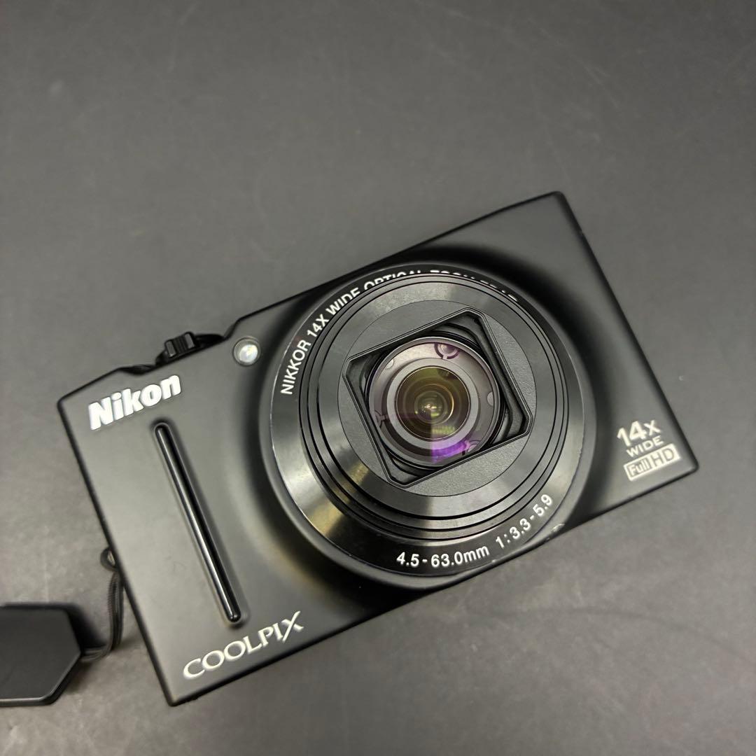 ニコン　Nikon COOLPIX S8200 ブラック《元箱説明書付属》