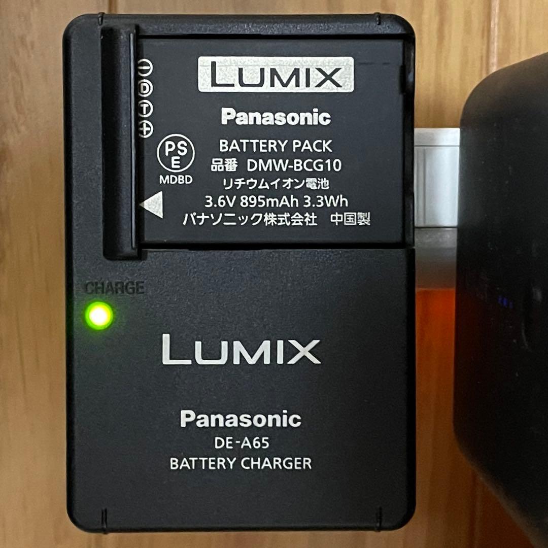 i*i様 パナソニック デジカメ LUMIX DMC-ZX1　デジカメ　ホワイト